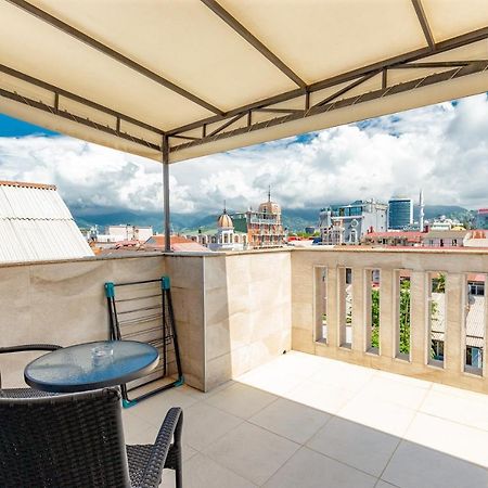 Hotel N16 Batumi Exteriér fotografie