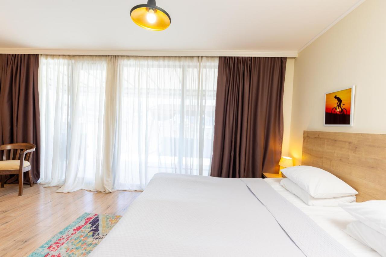 Hotel N16 Batumi Exteriér fotografie