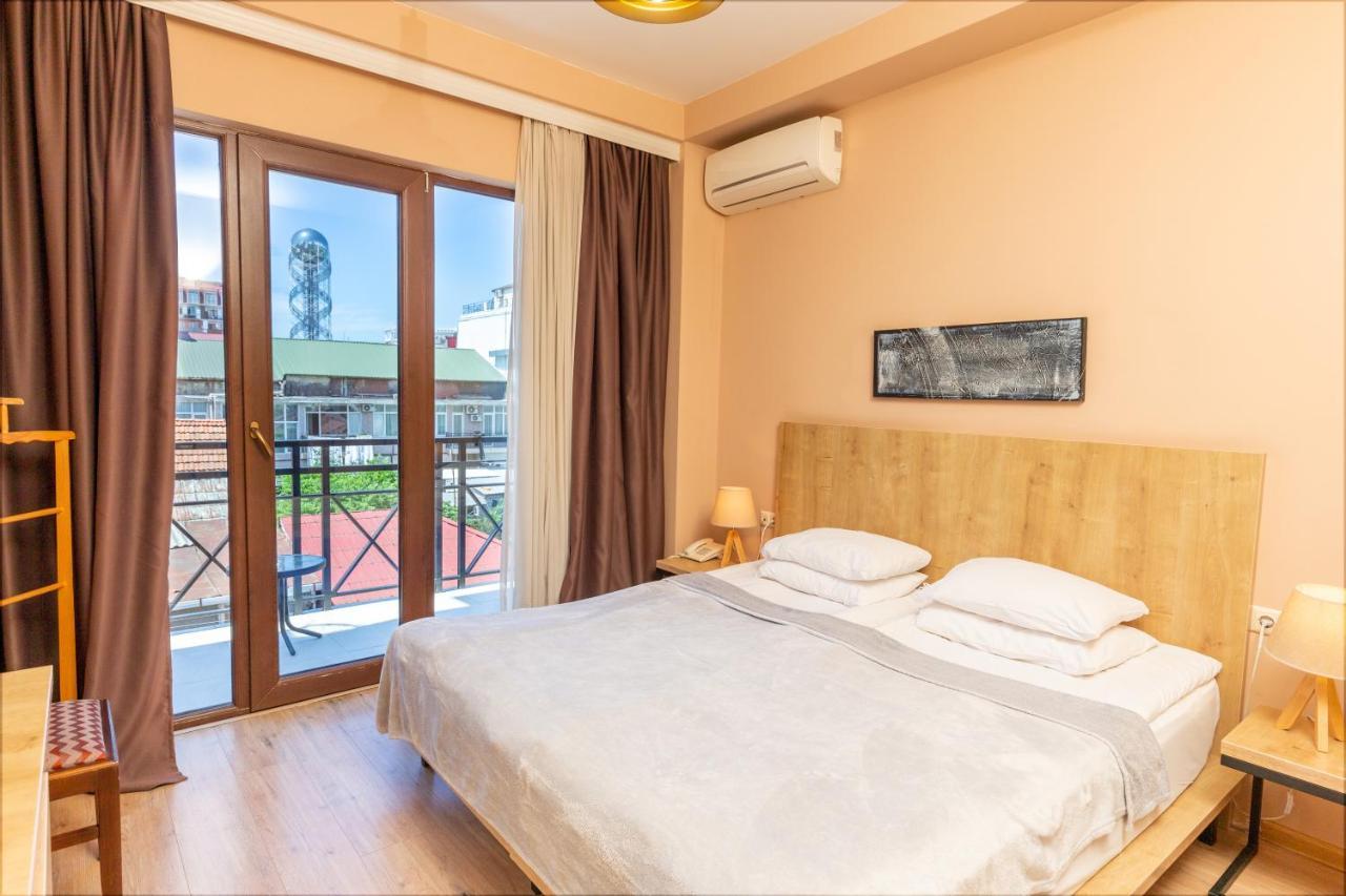 Hotel N16 Batumi Exteriér fotografie