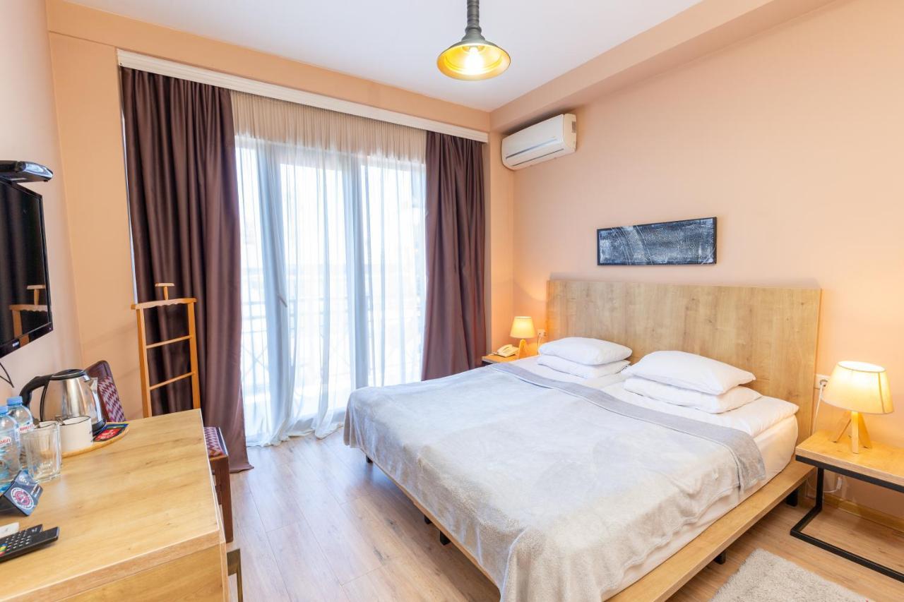 Hotel N16 Batumi Exteriér fotografie